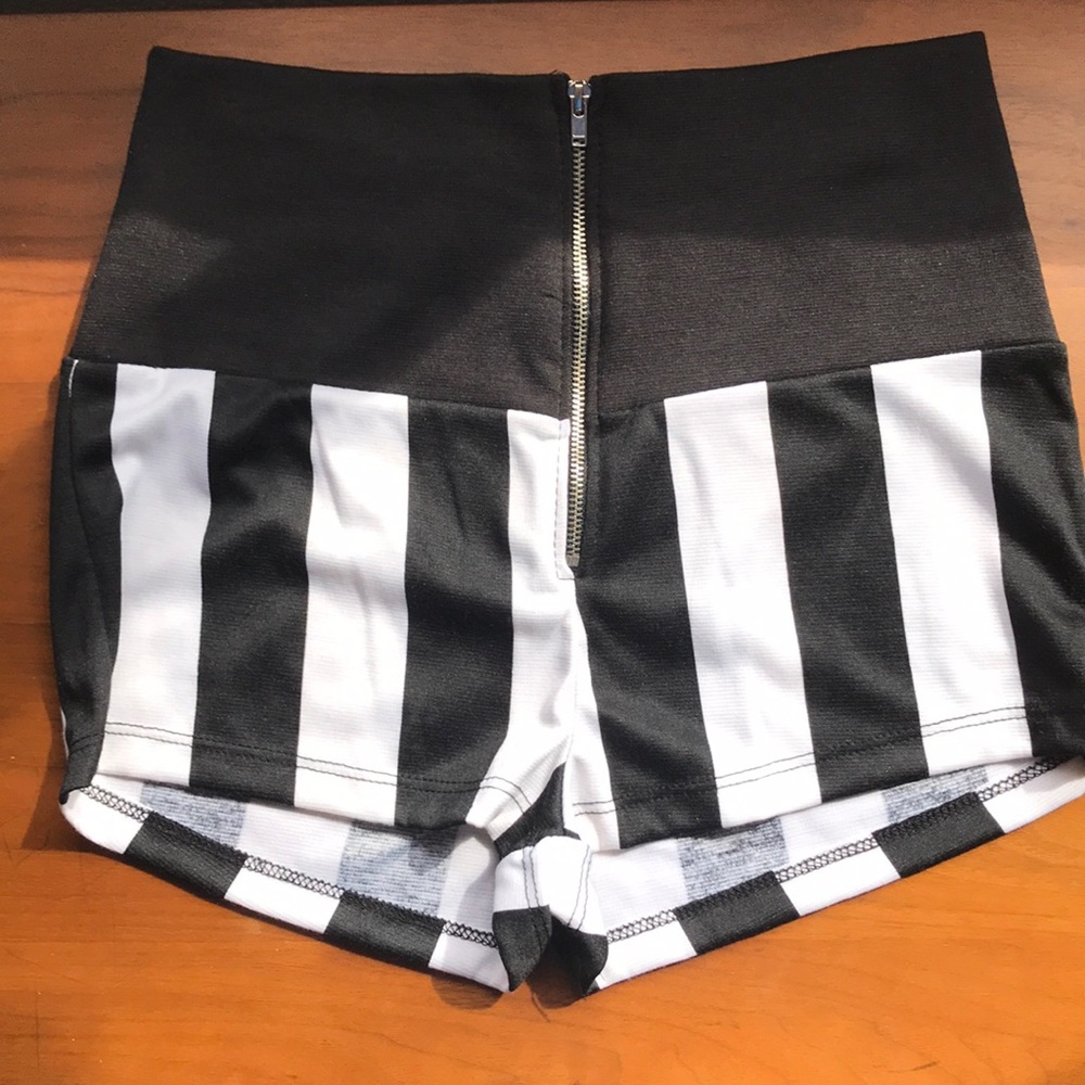 Si style mini short